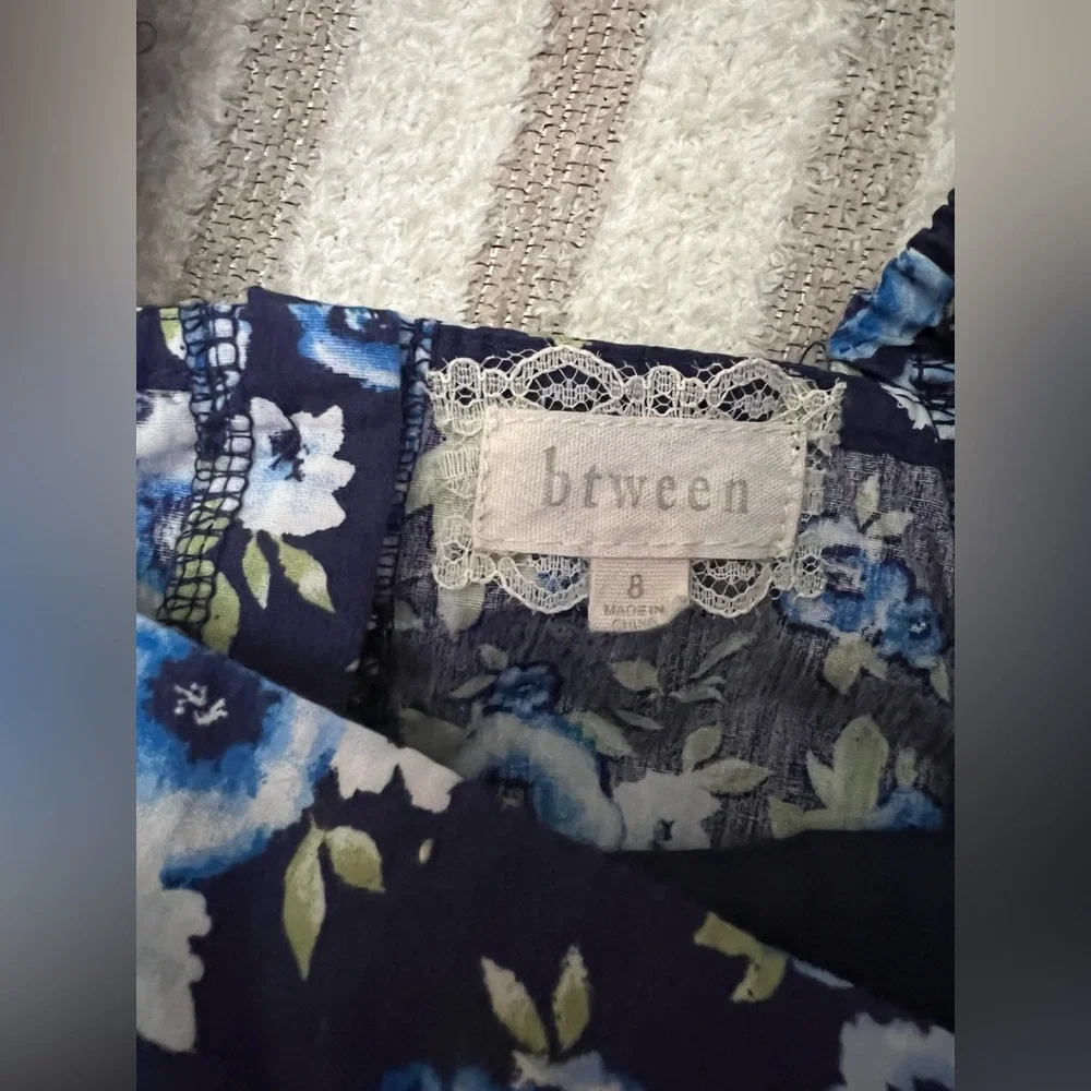 🦋 Girls 2 Piece Outfit Set - Floral Peplum Top & Light Blue Wide Leg Pants - Picture 6 of 7